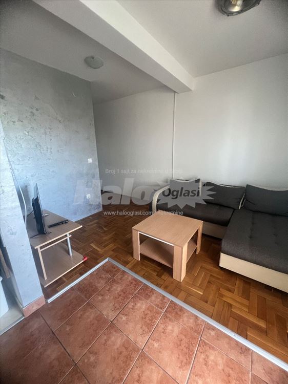 Predivan stan 50m2, Viteza Karadjordjeve Zvezde — 2