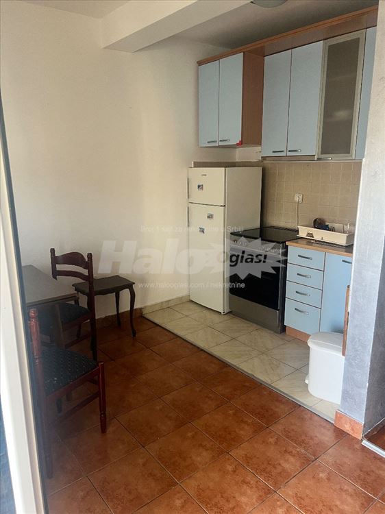 Predivan stan 50m2, Viteza Karadjordjeve Zvezde — 3