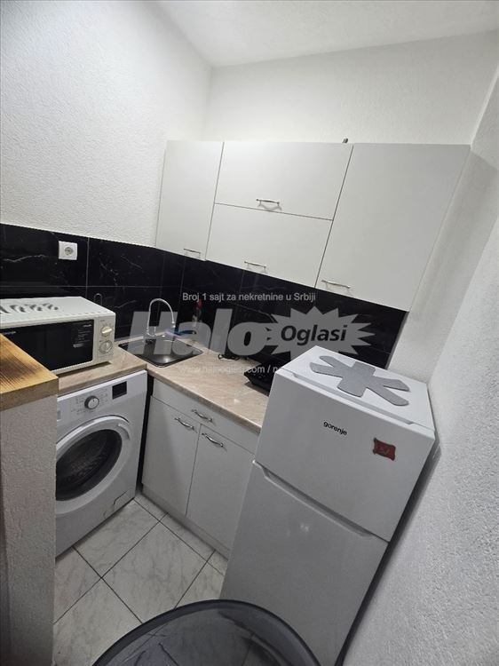Prelep 1.0 stan, 48m² u mirnom kraju — 7