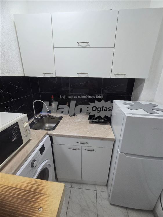 Prelep 1.0 stan, 48m² u mirnom kraju — 8