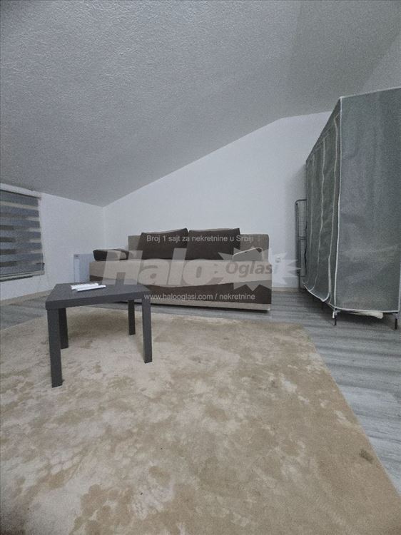 Prelep 1.0 stan, 48m² u mirnom kraju — 10