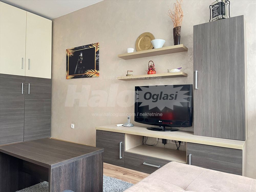Prelep Lux renoviran stan Autokomanda Kumodraskoj — 6