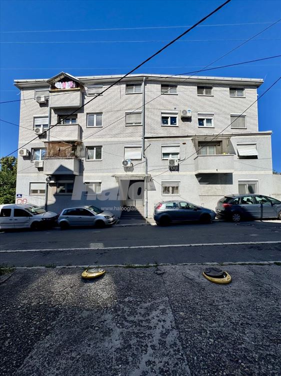 Prelep stan na izuzetnoj lokaciji na Zvezdari — 14