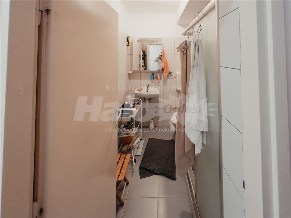 Prelep stan na odlicnoj lokaciji - odmah useljiv — 6