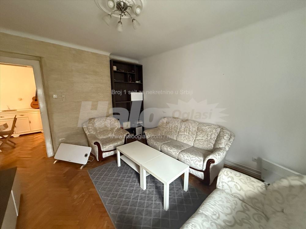 Prelep stan u srcu Vračara, potpuno renoviran — 2