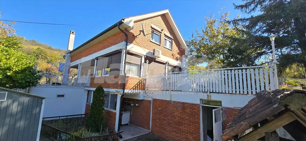 Prelepa kuća u mediteranskom stilu 250 m2+21 ar — 2