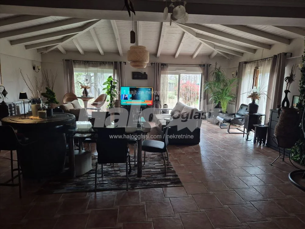 Prelepa kuca od 165m2 i 16 ari placa — 4