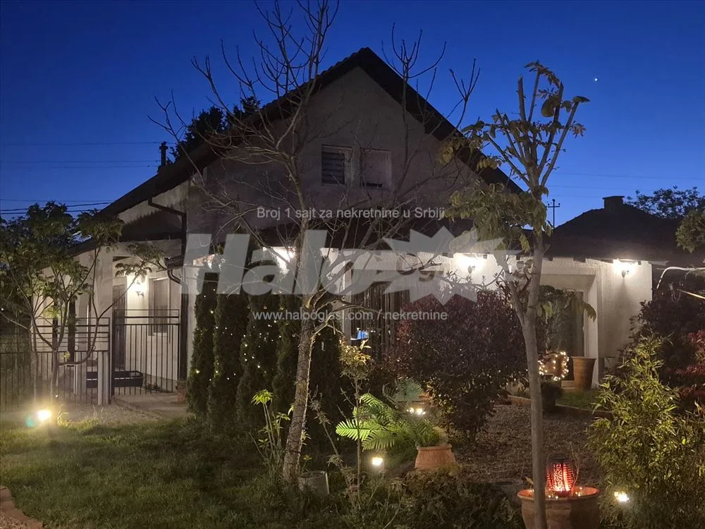 Prelepa kuca od 165m2 i 16 ari placa — 12