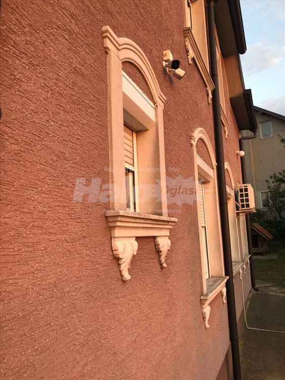 Prelepa porodična kuća sa velikim dvorištem 250m2 — 11