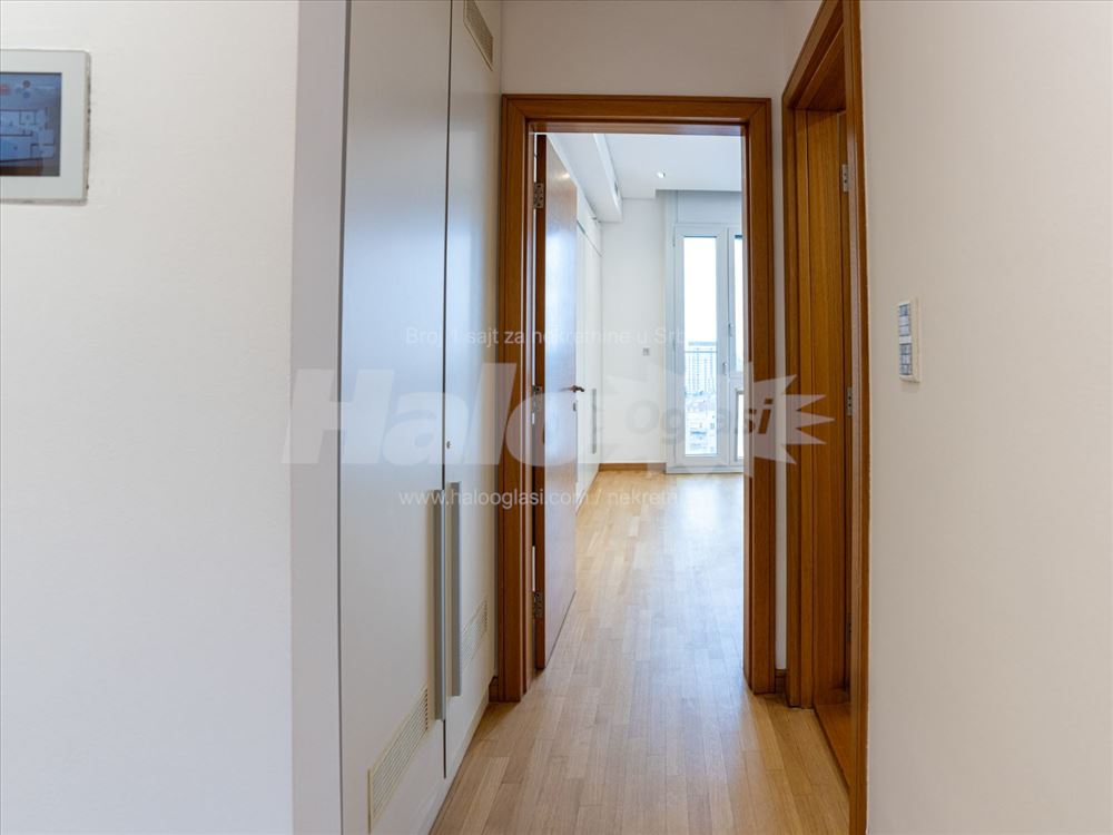 Premium kancelarijski prostor u b2 zgradi, 65,42m2 — 5