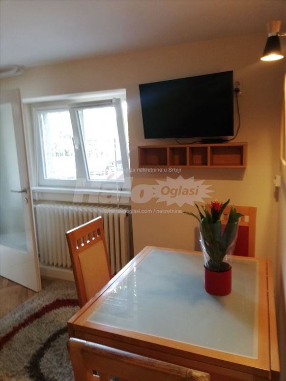 Prizemlje kuce sa dvoristem Vozdovac — 8