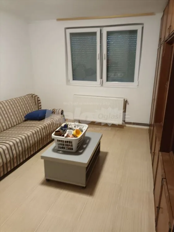 Prizemlje kuće izdavanje — 4