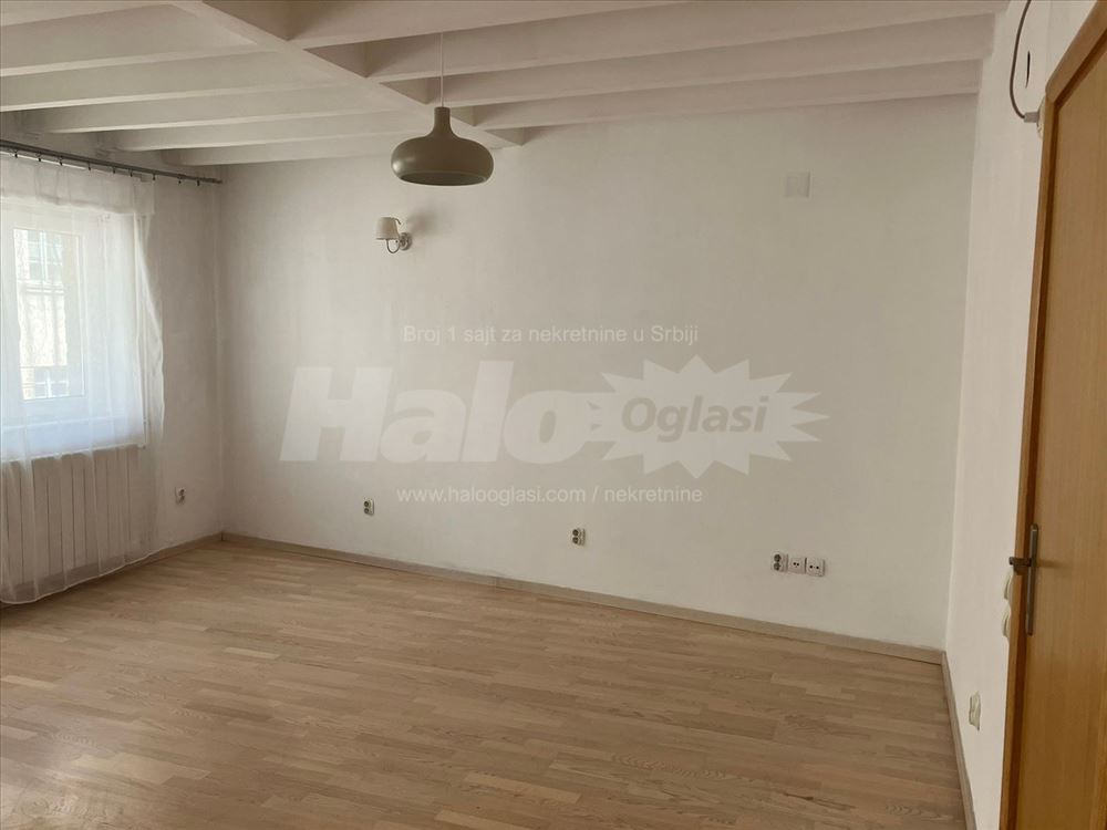 City center, 2 block from KNEZ, 2 terraces, 68m² — 4