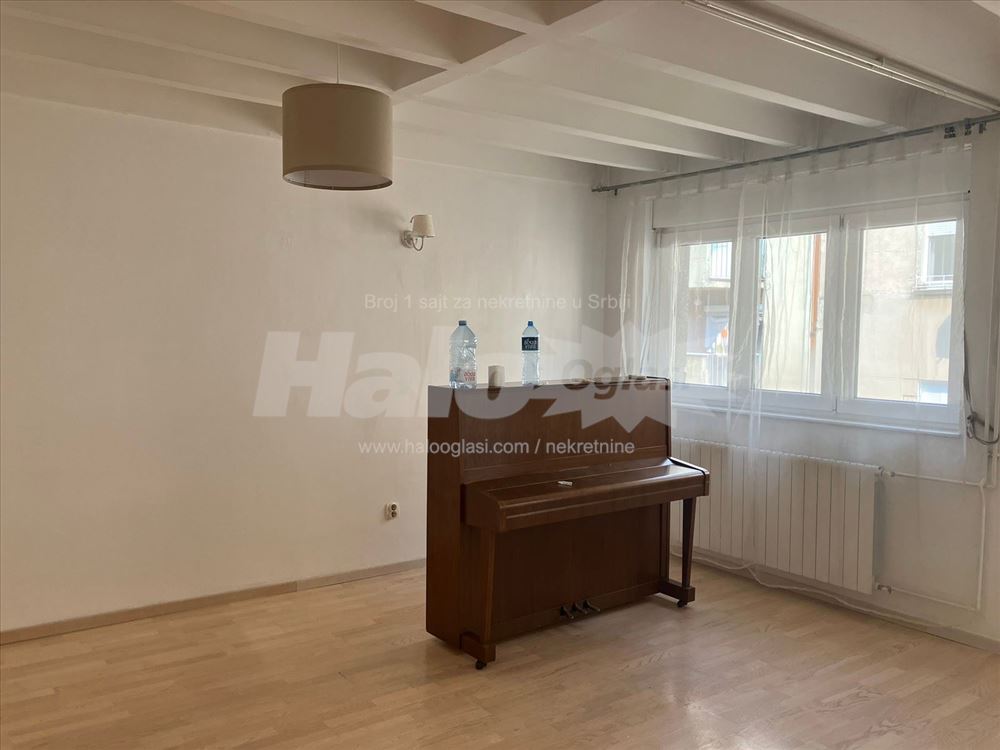 City center, 2 block from KNEZ, 2 terraces, 68m² — 5