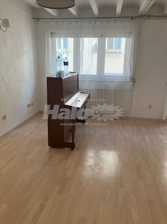 City center, 2 block from KNEZ, 2 terraces, 68m² — 6