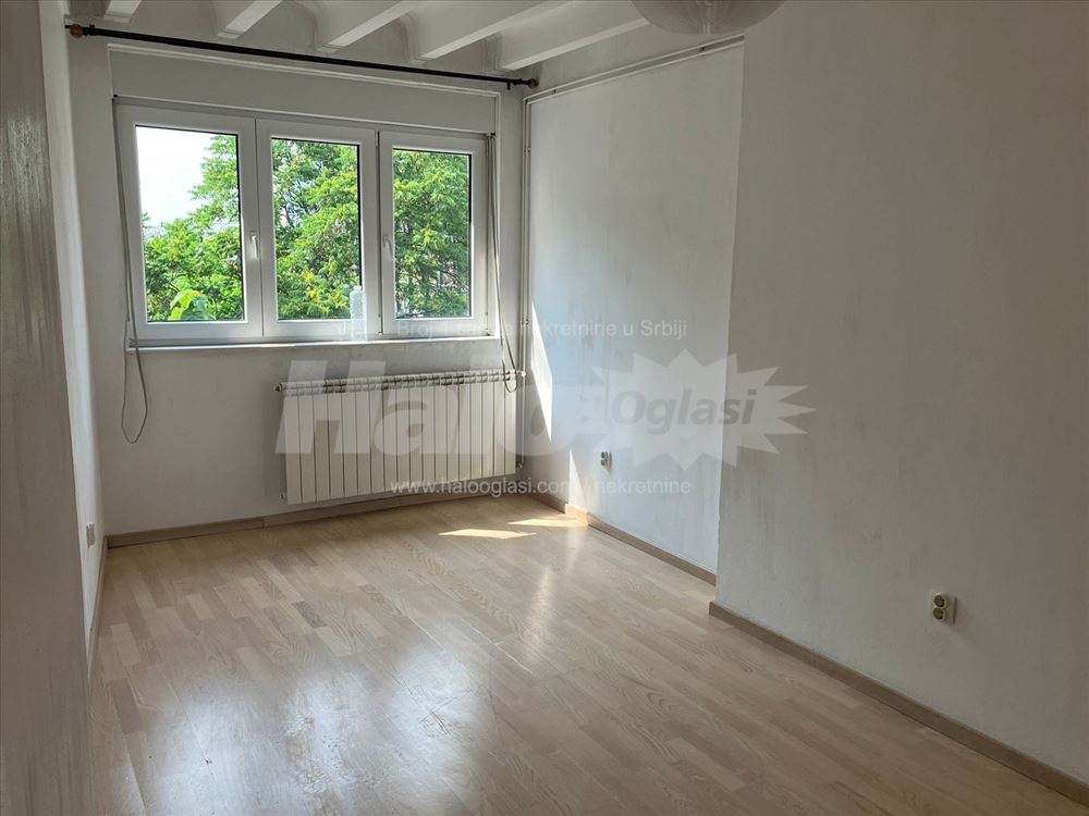 City center, 2 block from KNEZ, 2 terraces, 68m² — 11