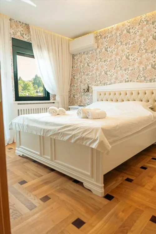 Prodaja kuce u Grockoj, nova, lux — 10