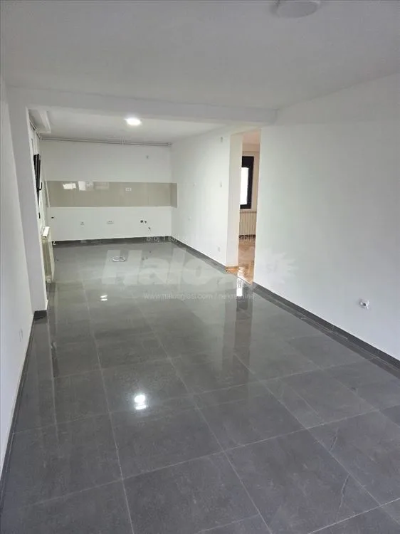 Prodaja kuće 255m2 — 7