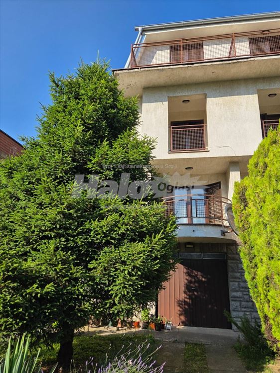 Prodaja kuće Filmski grad — 2