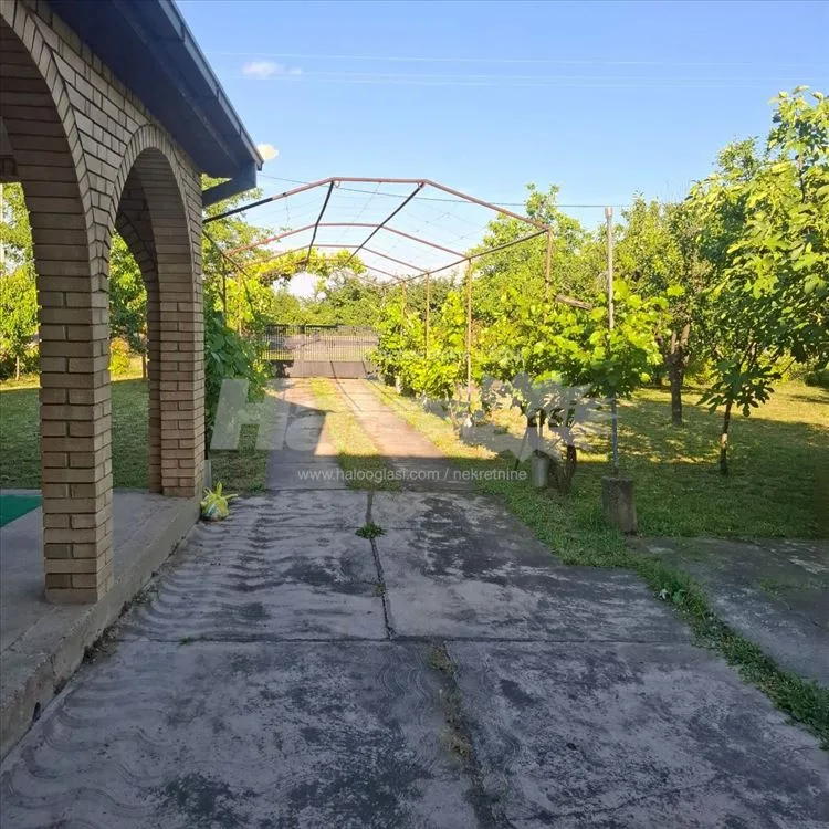 Prodaja kuće u Jakovu — 2