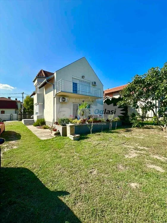 Prodaja porodične kuće,  Borča-Beograd,  161 m2 — 15