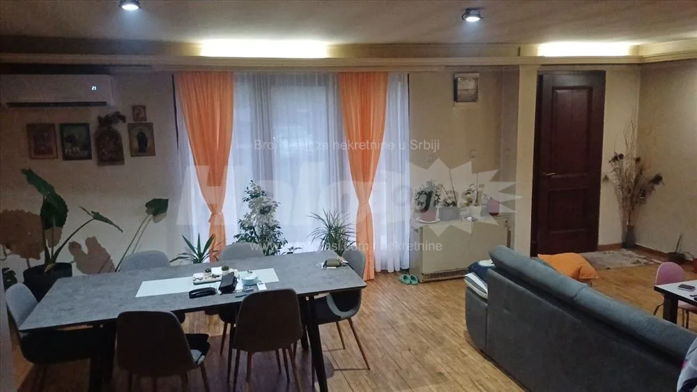 Prodaja porodične kuće u Jakovu — 2