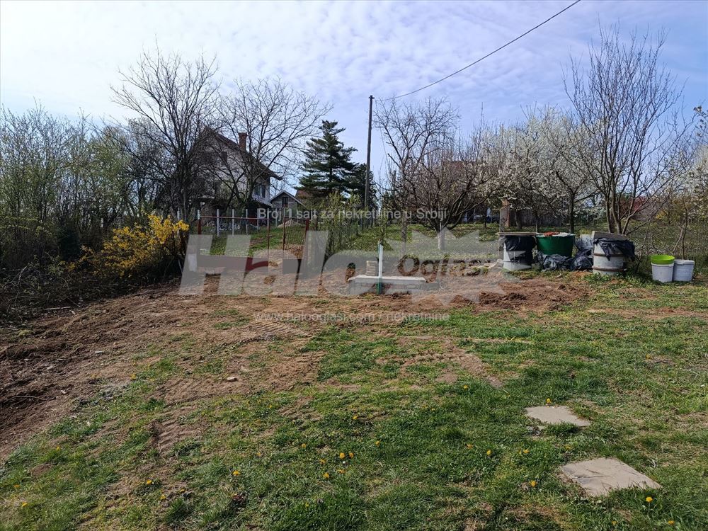 Prodaja se kuća u Brajevu sa placem — 3
