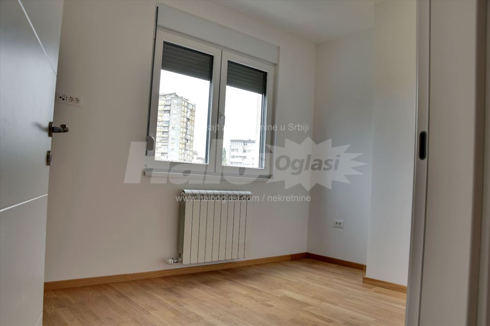 Prodaja - stan u Radoja Dakića 31 - Zemun — 3
