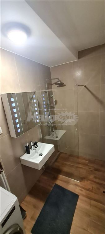 Prodaja - stan u Radoja Dakića 31 - Zemun — 8