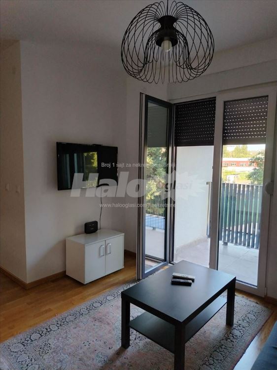Prodaja - stan u Radoja Dakića 31 - Zemun — 12