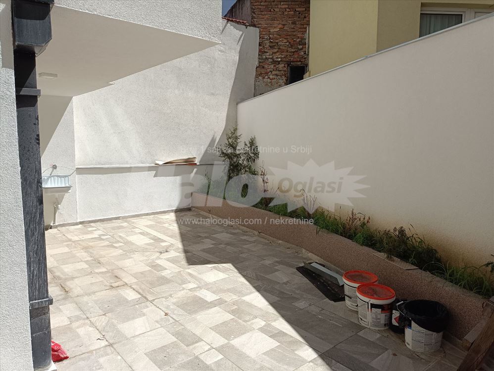 Prodaja stana 73m2 + dvoriste 31m2, 2.5, Vozdovac — 10