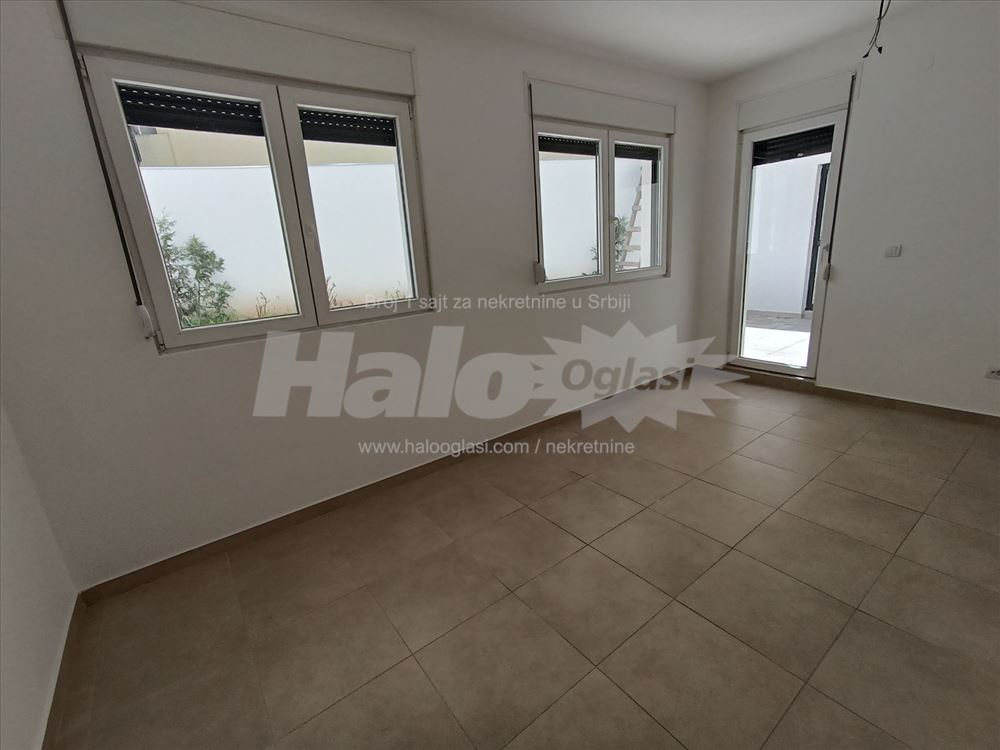 Prodaja stana 73m2 + dvoriste 31m2 , Dusanovac — 3