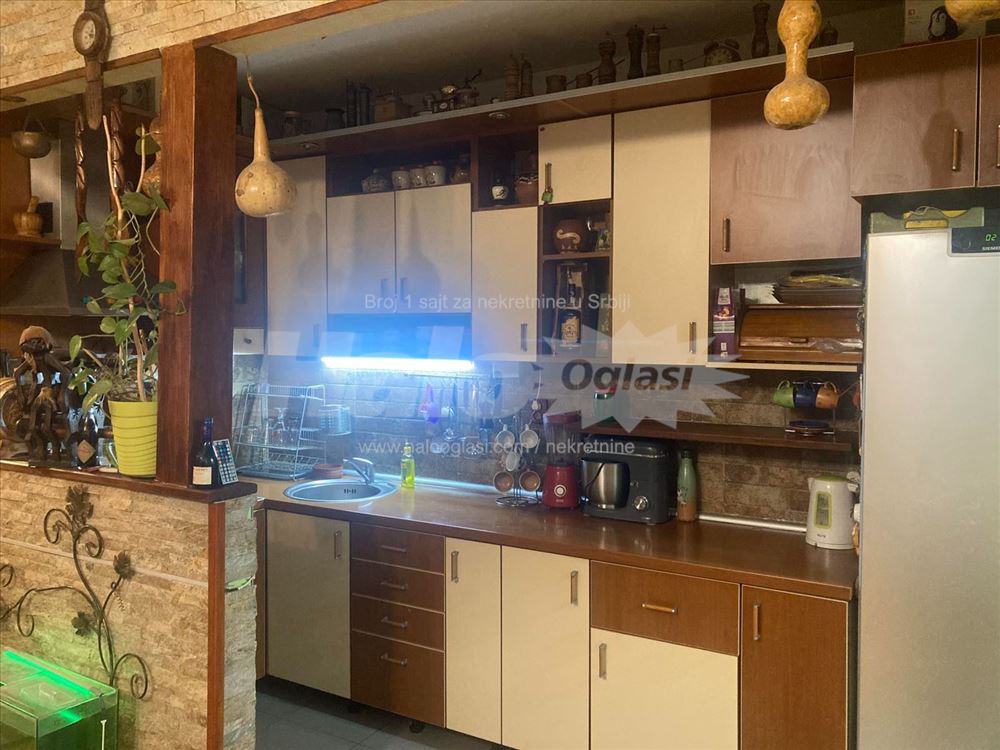 Prodaja stana — 14
