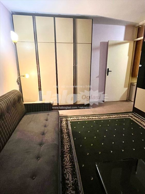 Prodaja stana Novi Beograd Bežanija — 2