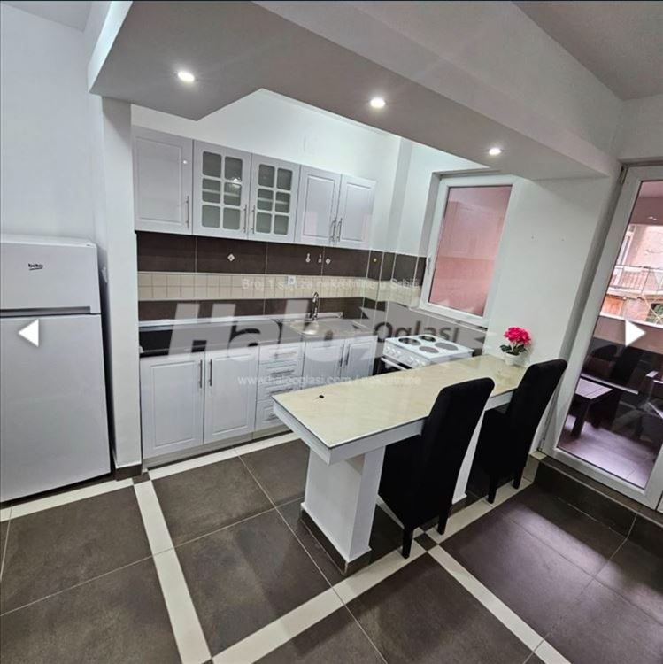 Prodaja stana sa velikom terasom Karaburma 62m2 — 8