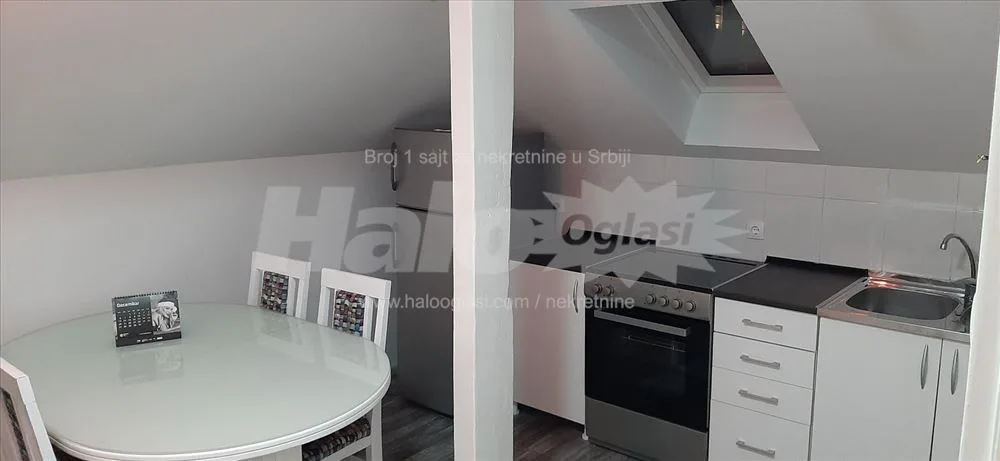 Prodaja stana u centru grada, 40 m² — 2