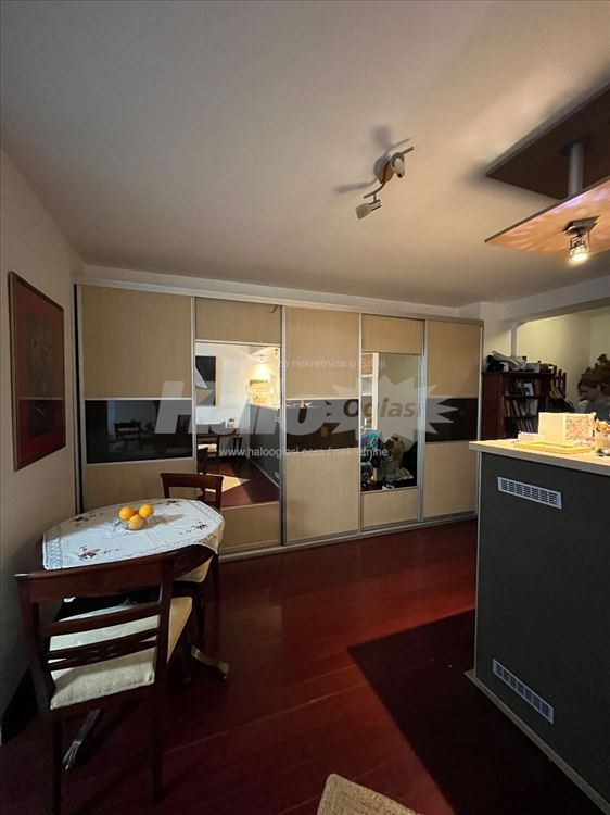 Prodaja uknjizenog stana, 57m2, Zemun, C. Dušana — 7