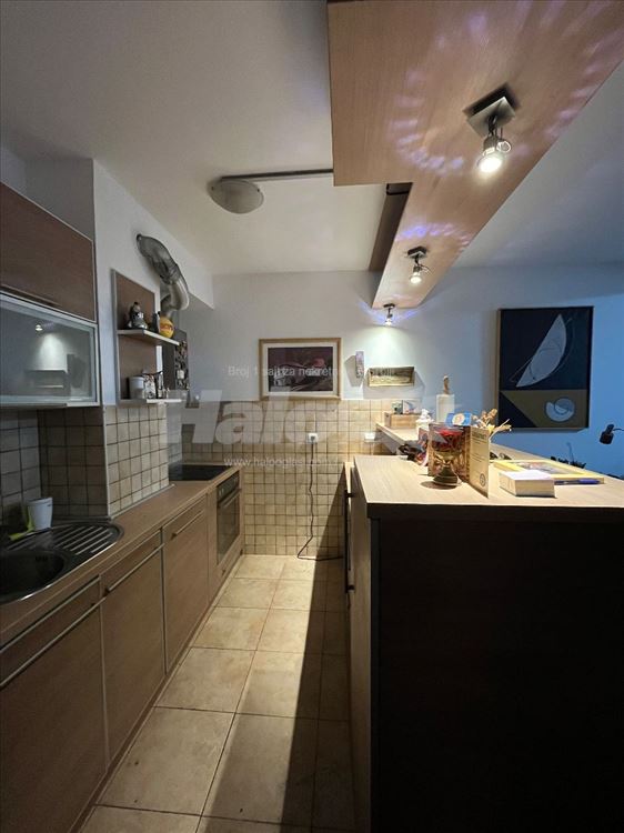 Prodaja uknjizenog stana, 57m2, Zemun, C. Dušana — 10