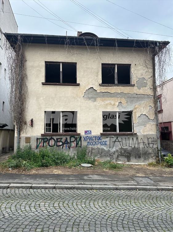 Prodaje se kuća, Profesorka kolonija Đušina ulica — 3