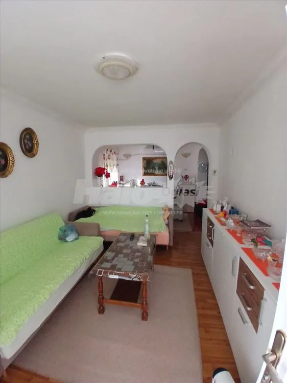 Prodaje se kuća u Maloj Moštanici, uknjižena — 5