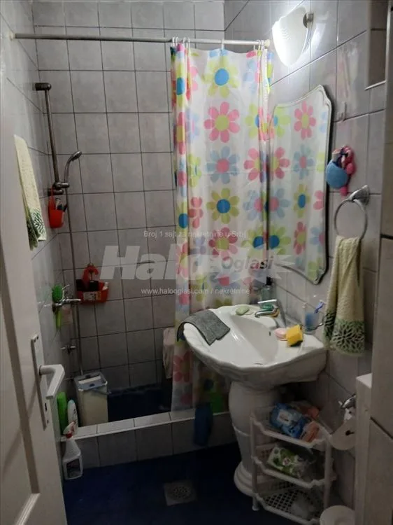 Prodaje se kuća u Maloj Moštanici, uknjižena — 10