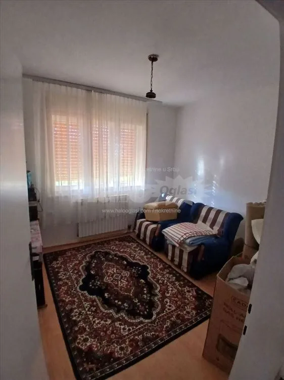 Prodaje se kuća u Maloj Moštanici, uknjižena — 12