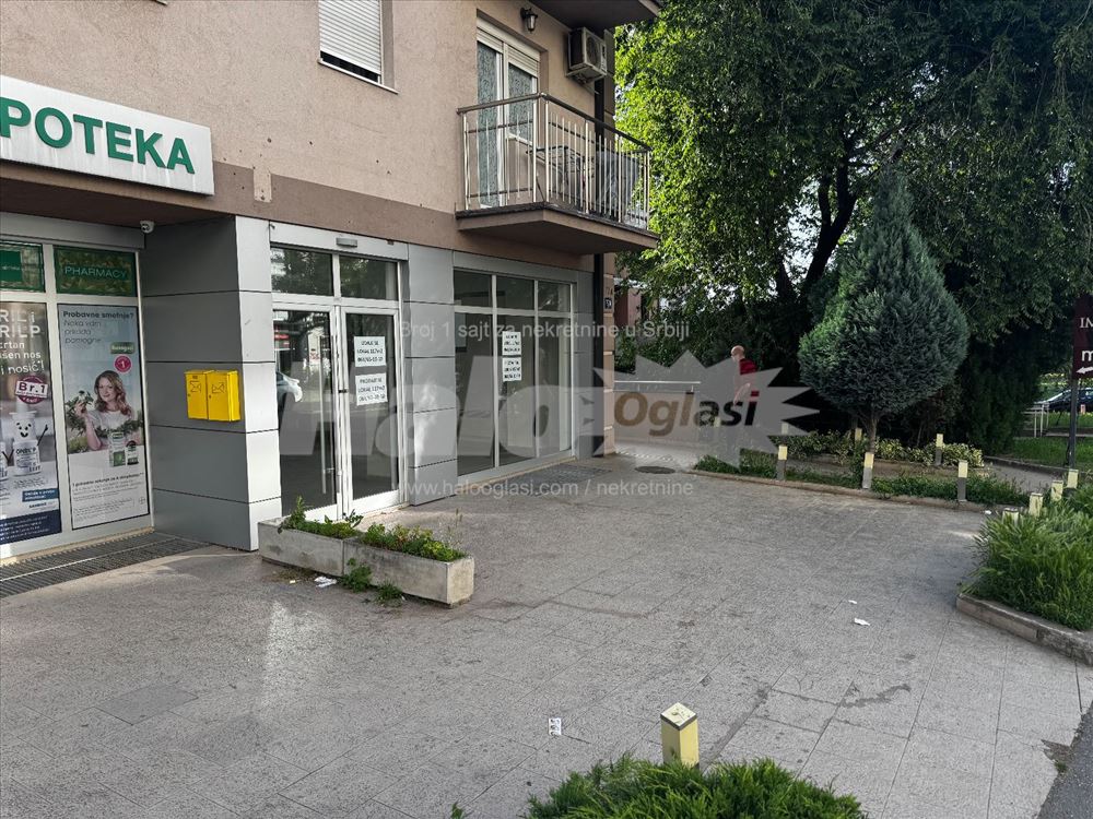 Prodaje se lokal 117m2 kod Aviv Parka — 2