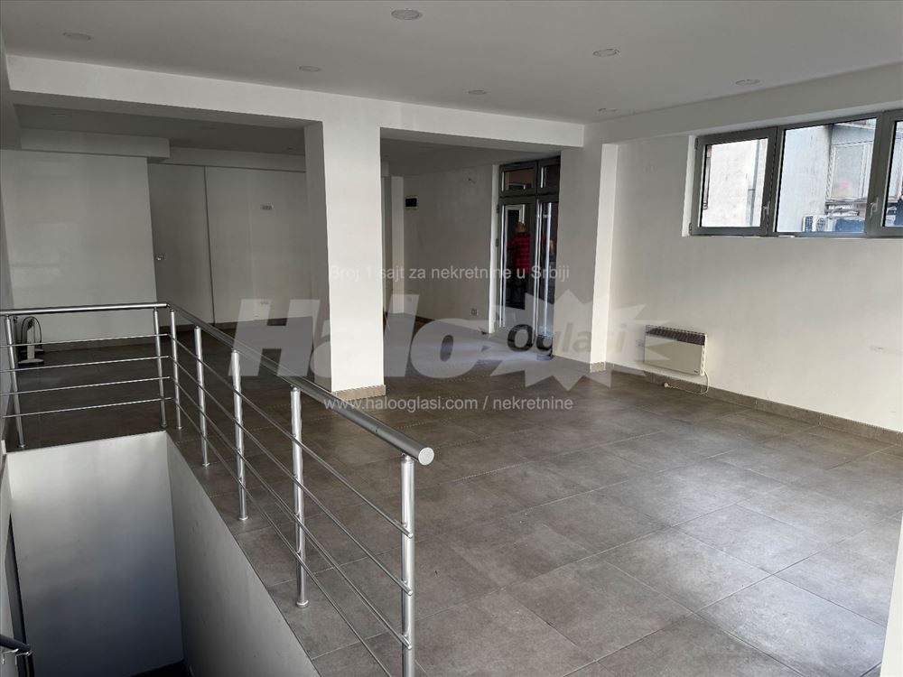 Prodaje se lokal 117m2 kod Aviv Parka — 3