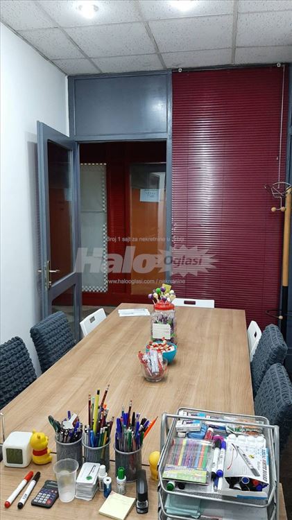 Prodaje se poslovni prostor, 11 m2 — 2