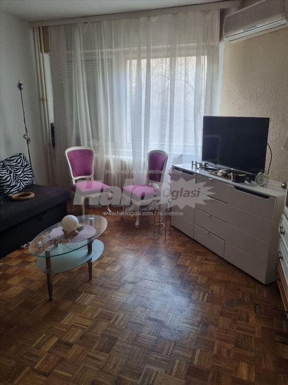 Prodaje se stan na Čukaričkoj padini — 3