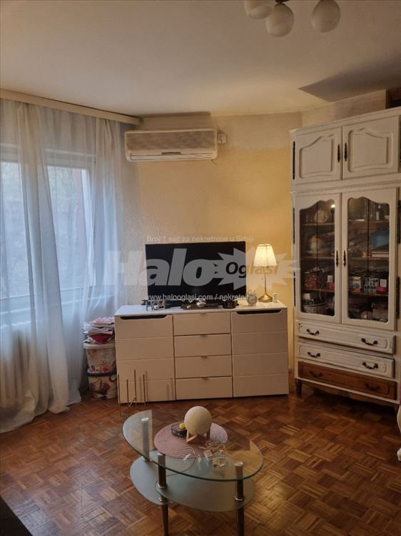 Prodaje se stan na Čukaričkoj padini — 7