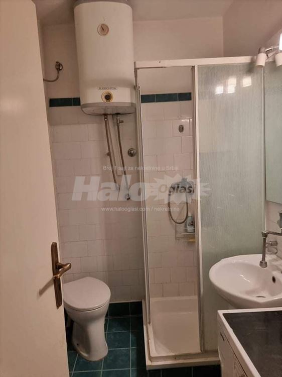 Prodaje se stan od 40m2 na Karaburmi — 8