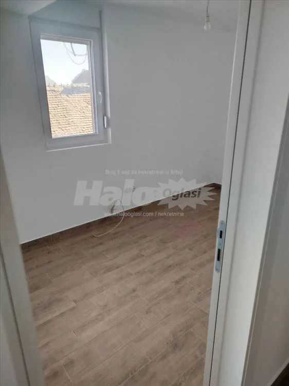 Prodaje se stan u Zemunu od 50 m2 , Gornji grad — 5