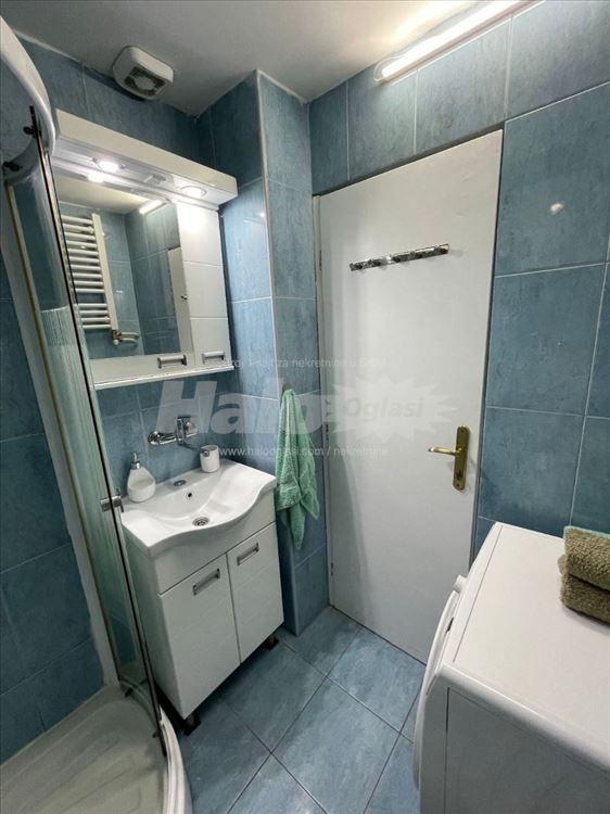 Prodajem 2.5 stan na Karaburmi — 5